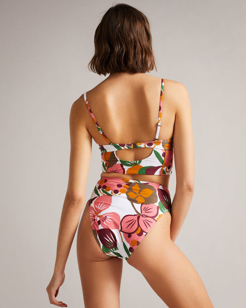 LECE-Swimwear-Go boldly into the sun with LECE. These super flattering bikini bottoms feature a high waist and our Appleseed print all over. Pair with the matching top for retro revival at its best. The fabric of this product contains 78% recycled polyester. Using recycled polyester helps divert plastic waste from ending in landfills. Ted Baker womenswear collection Bikini pant Matching top available Appleseed print High waisted Wide waistband Ted Baker branded Our model is 5'9"/ 1.75m and wears a Ted size